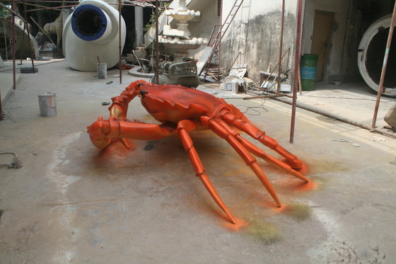 Marine Crab FRP Animal Sculpture Museum Display Custom To Map