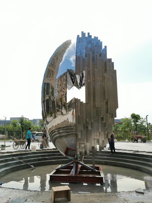 Large Stainless Steel Sculpture Mirror Brushed Surface Mirror Polished Stainless Steel